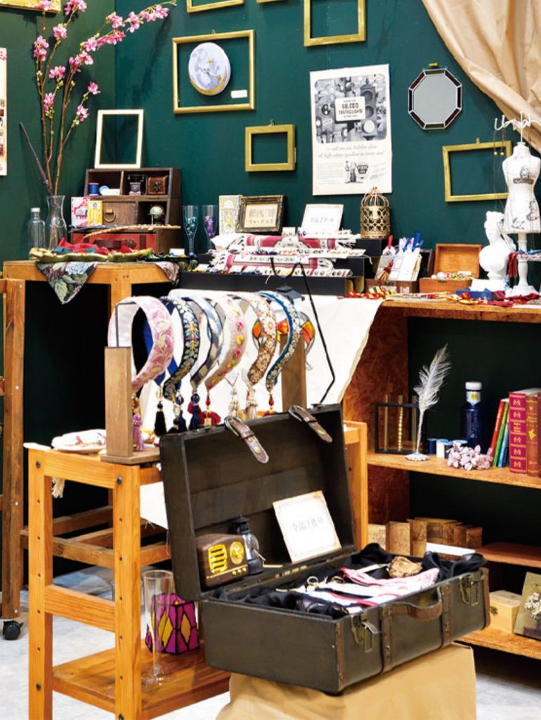 千年堂　大正ロマンと魔女の店